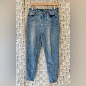 Hot Topic Mom Jeans - High-Waisted/Tapered Leg  - EUC - Size 9 - HT Denim